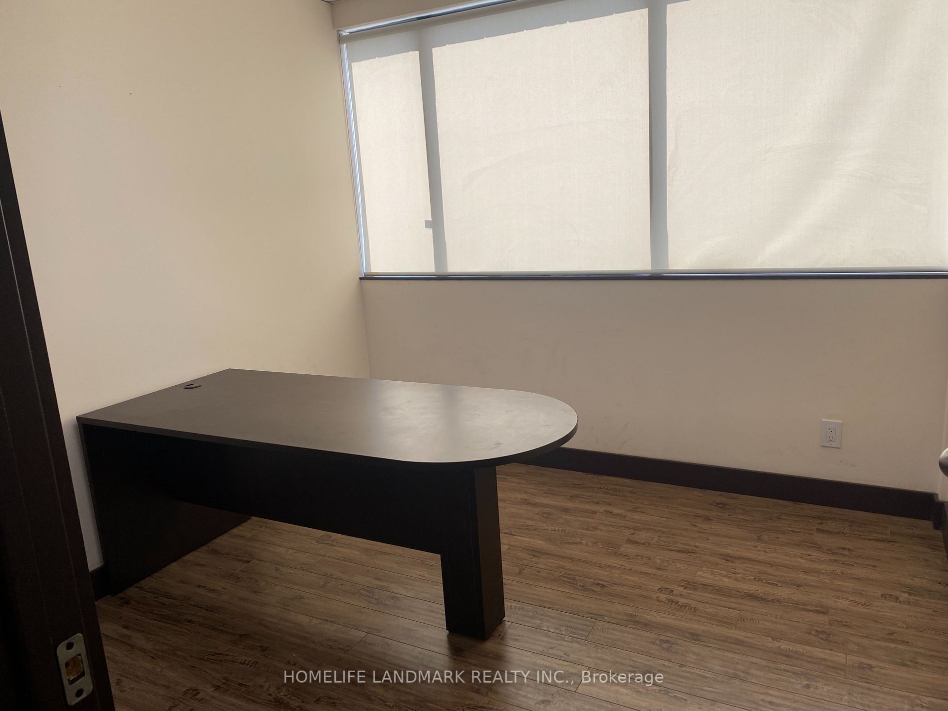 4433 Sheppard Ave E Property Photo 6