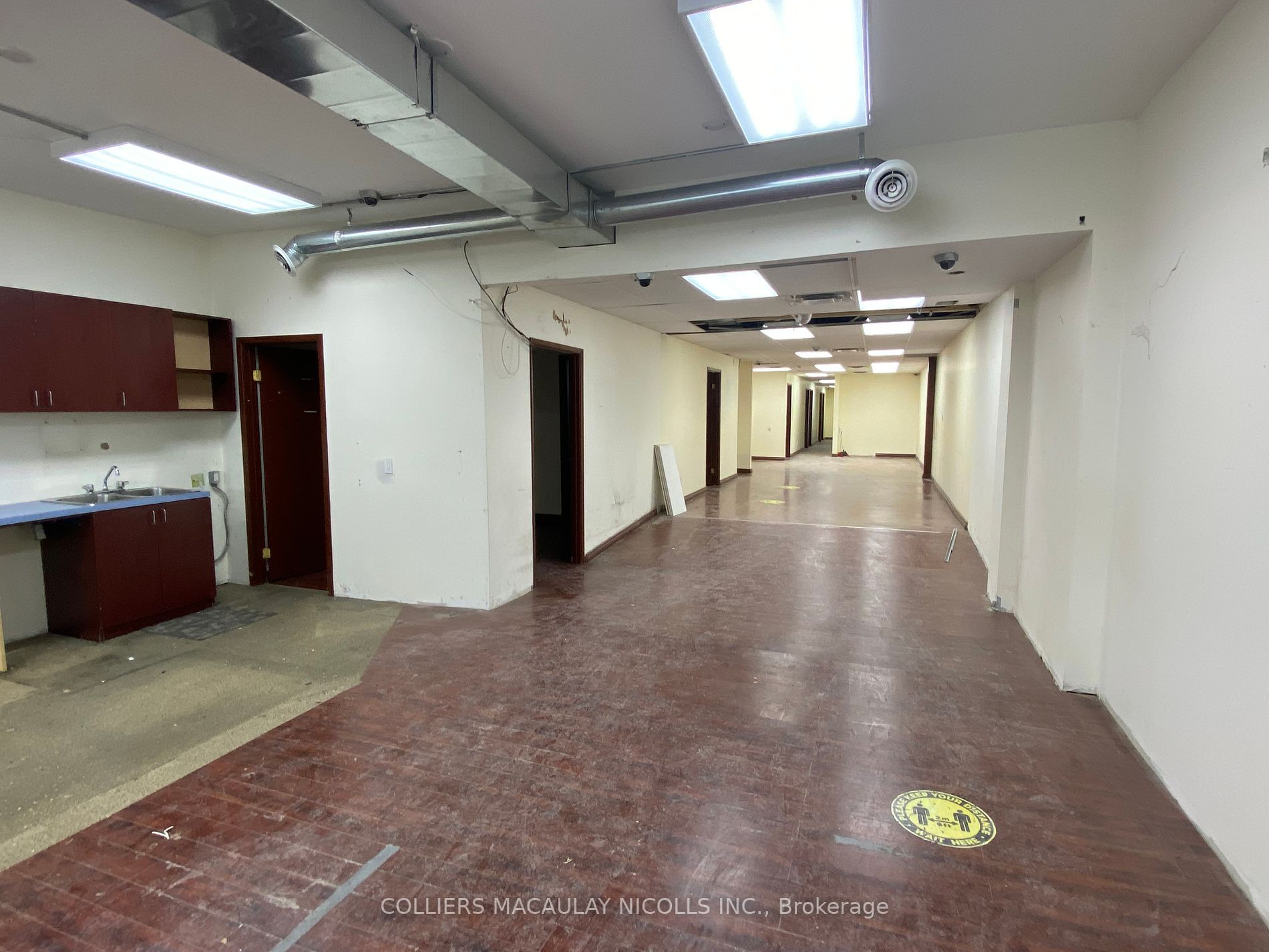 2928 Danforth Ave Property Photo 3