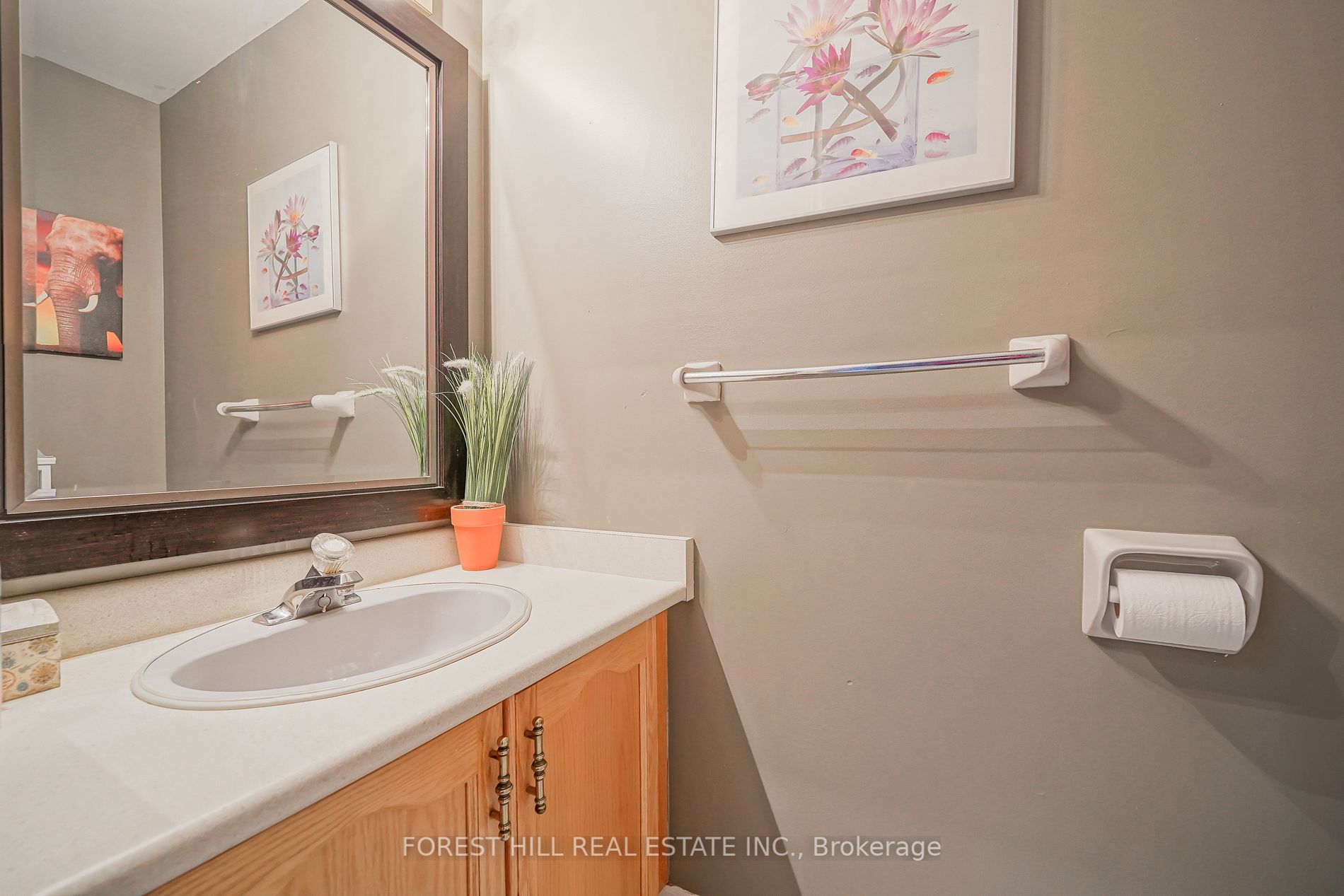 37 Corner Stone Cres Property Photo 12