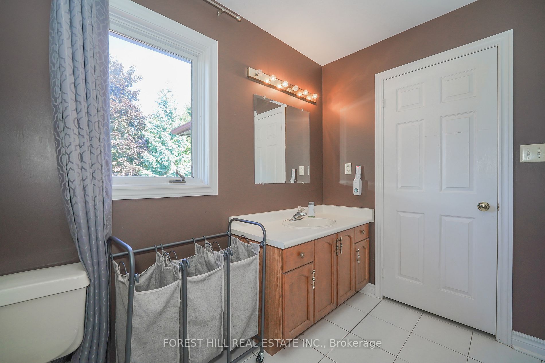 37 Corner Stone Cres Property Photo 27