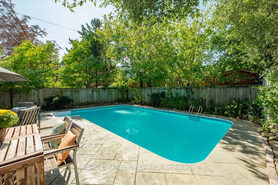 34 Queensgrove Rd Property Photo 34