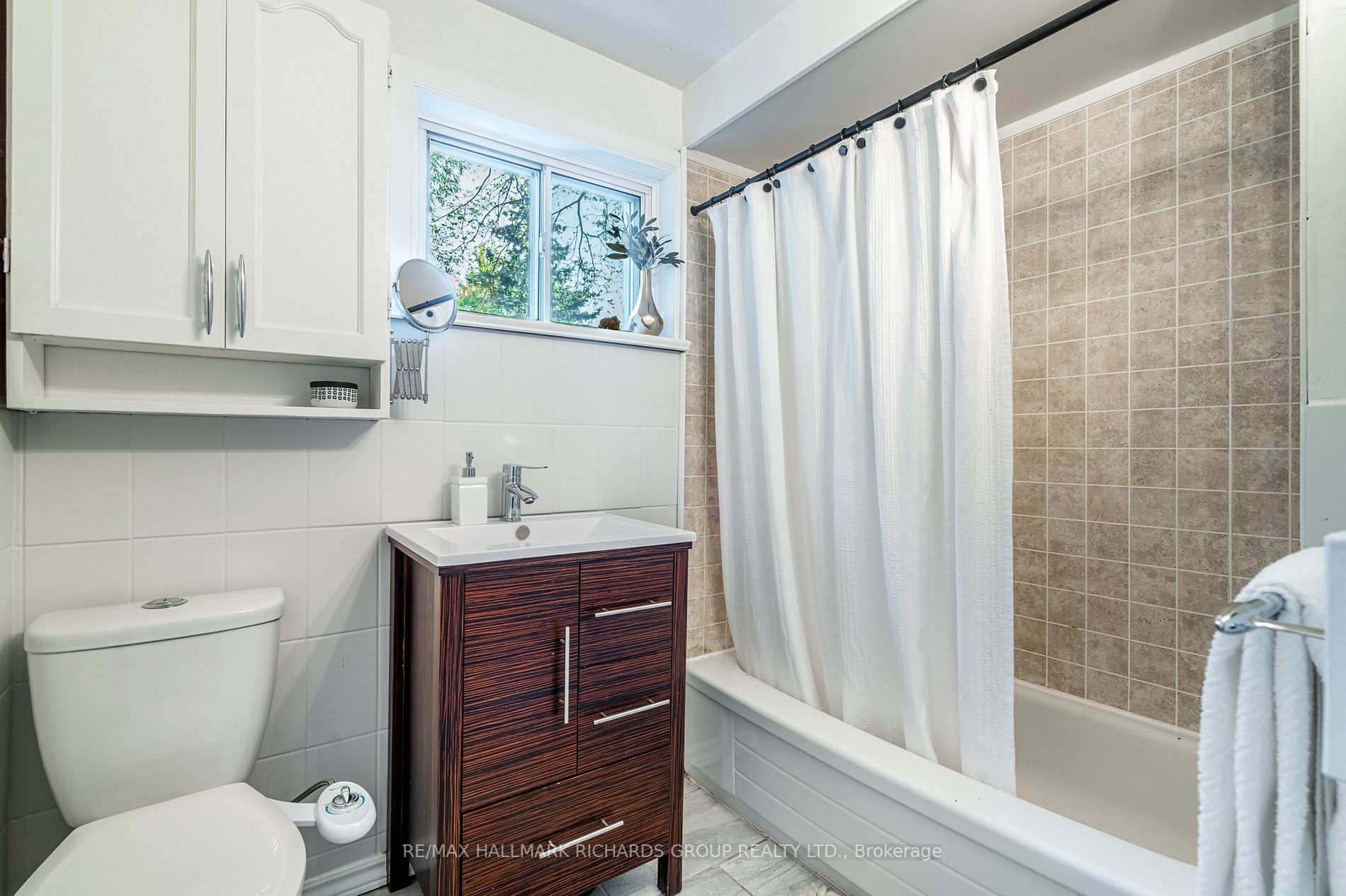 77 Maughan Cres Property Photo 19
