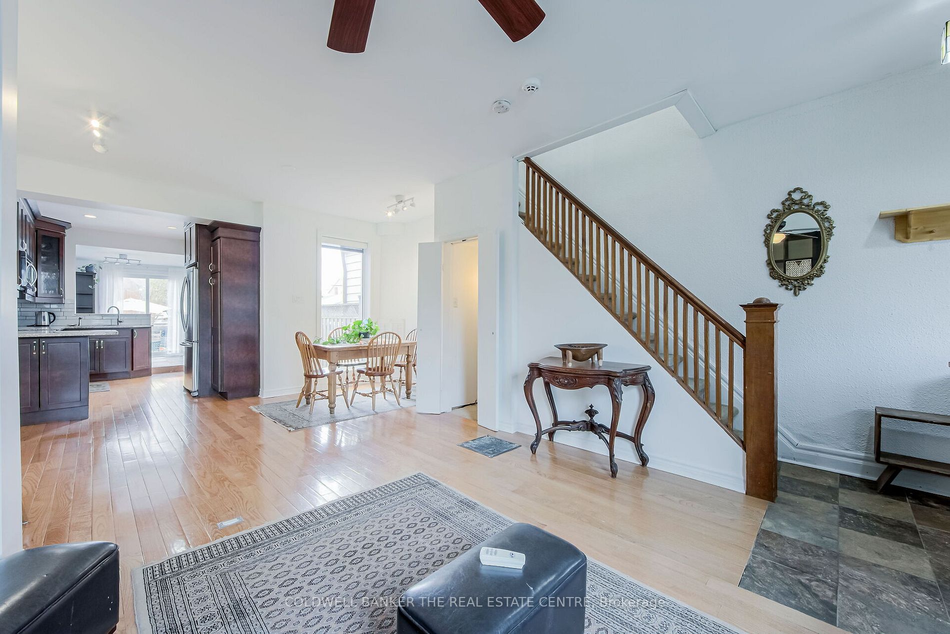 25 Eldon Ave N Property Photo 5