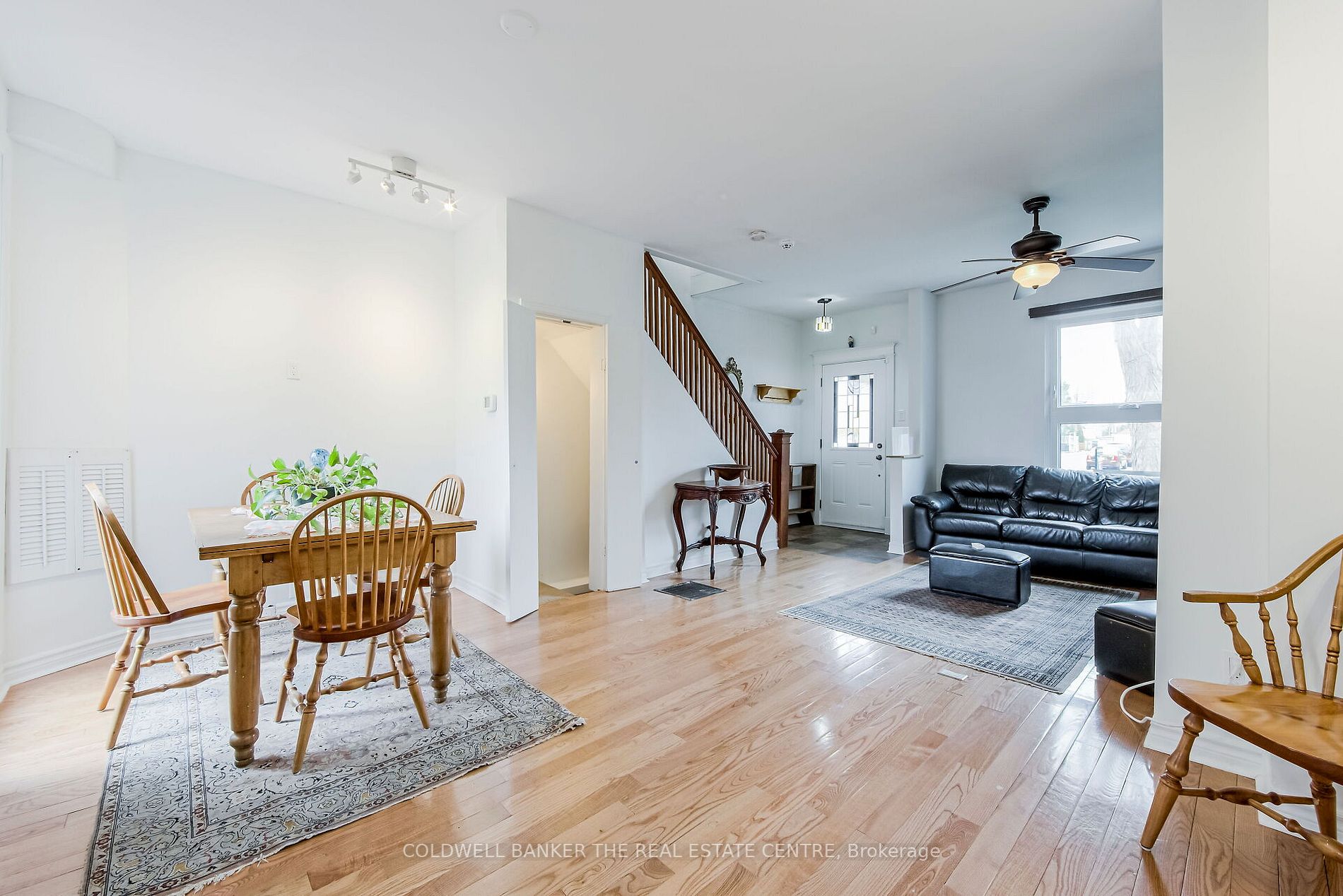 25 Eldon Ave N Property Photo 17