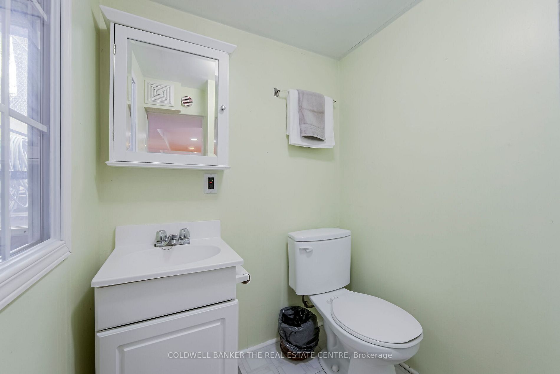 25 Eldon Ave N Property Photo 31