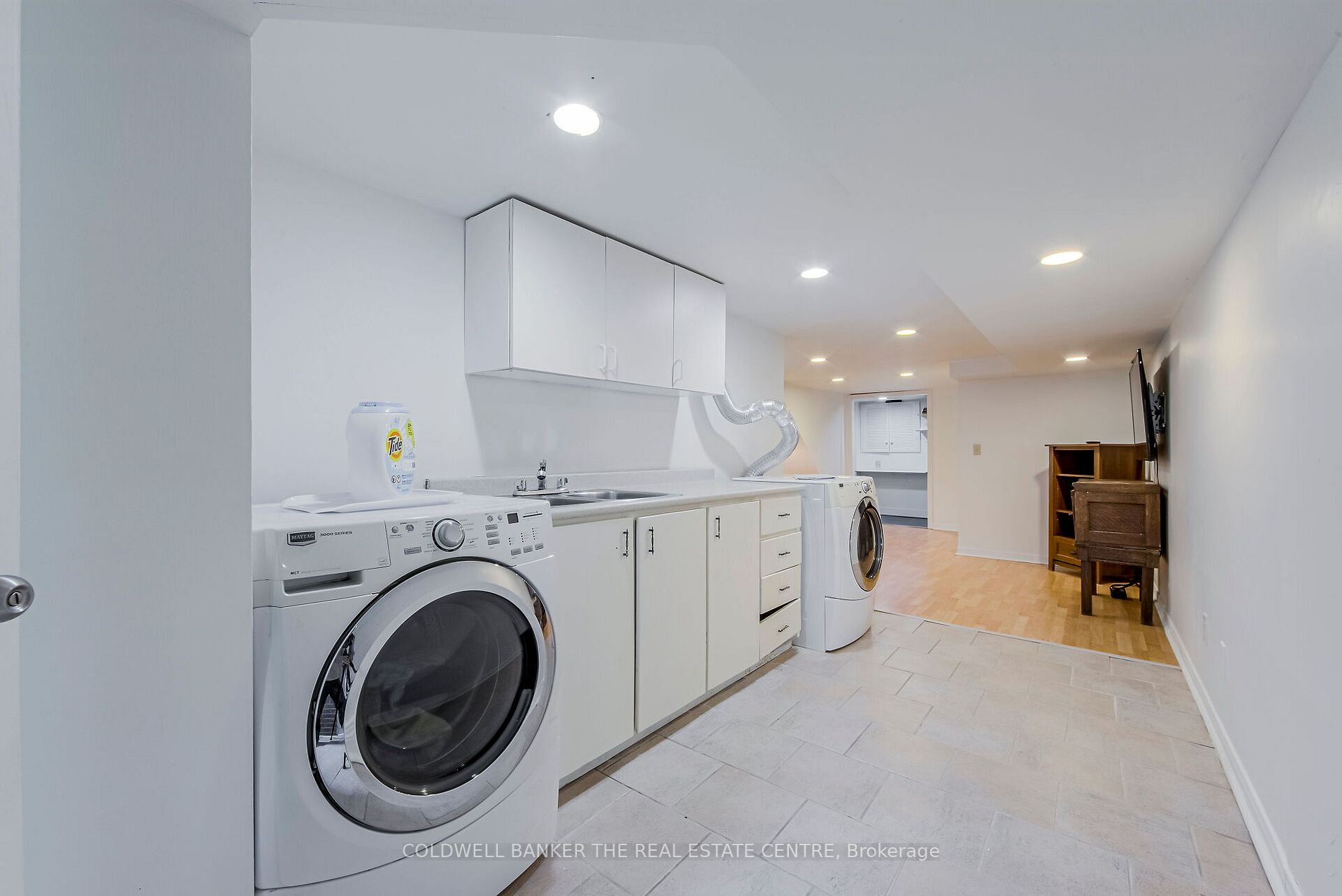 25 Eldon Ave N Property Photo 32