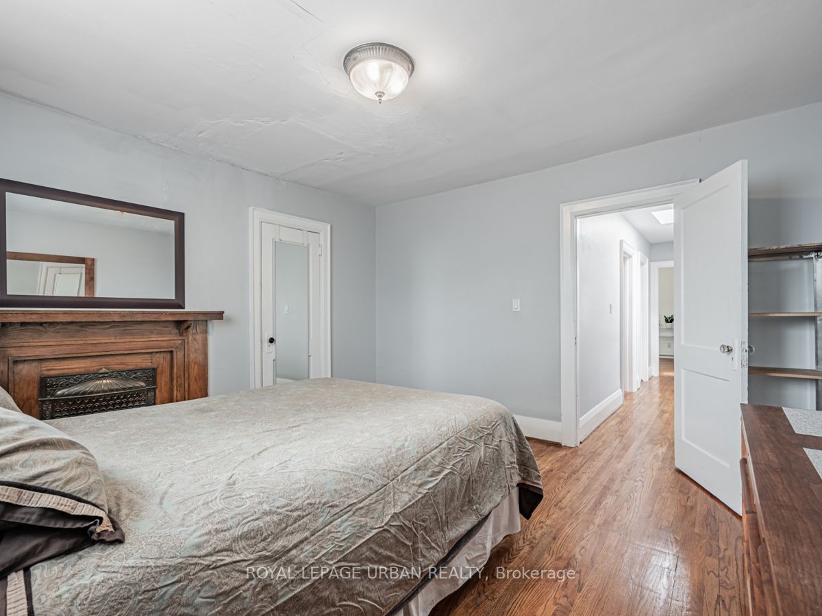 468 Milverton Blvd Property Photo 29