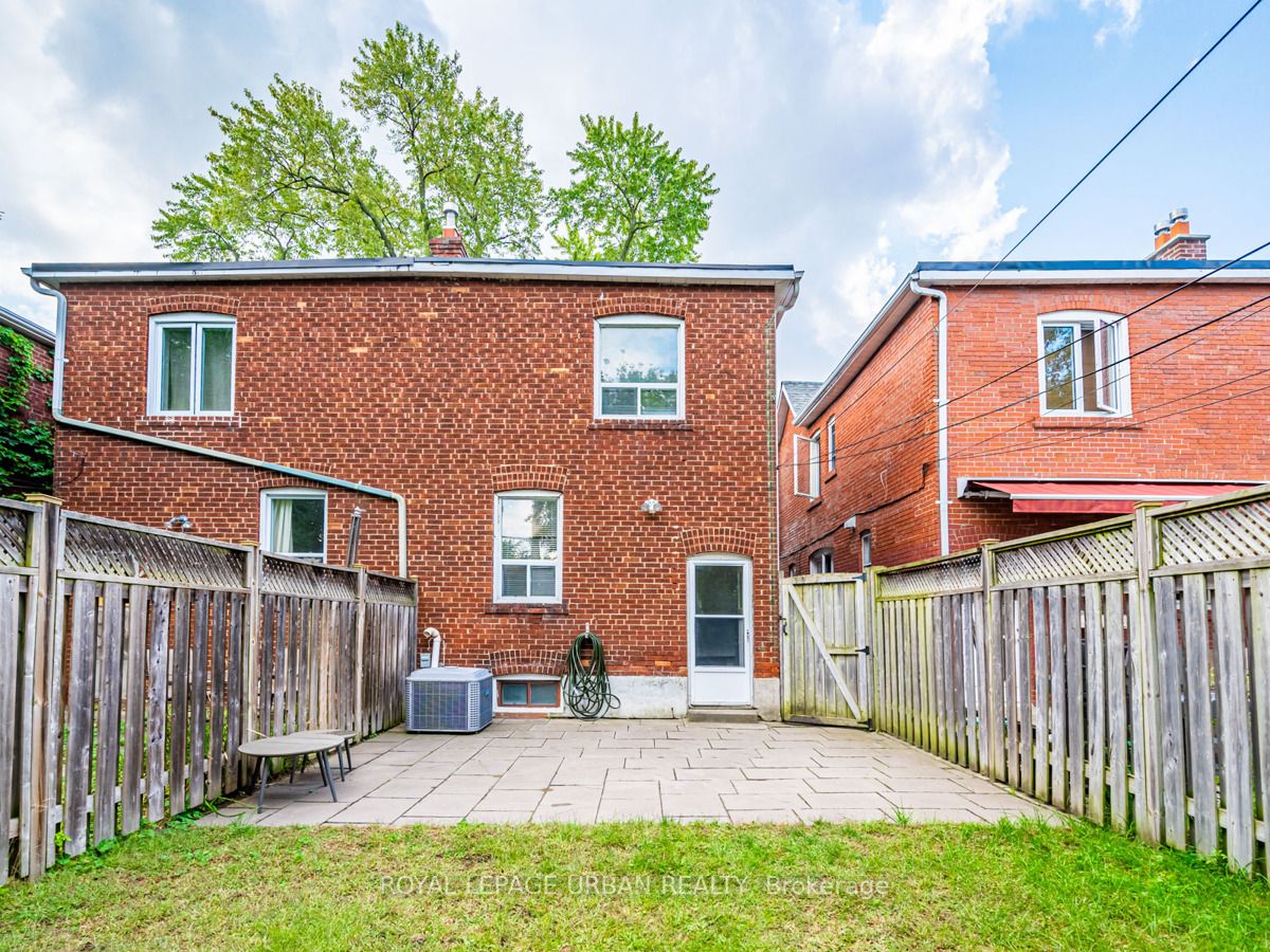 468 Milverton Blvd Property Photo 33