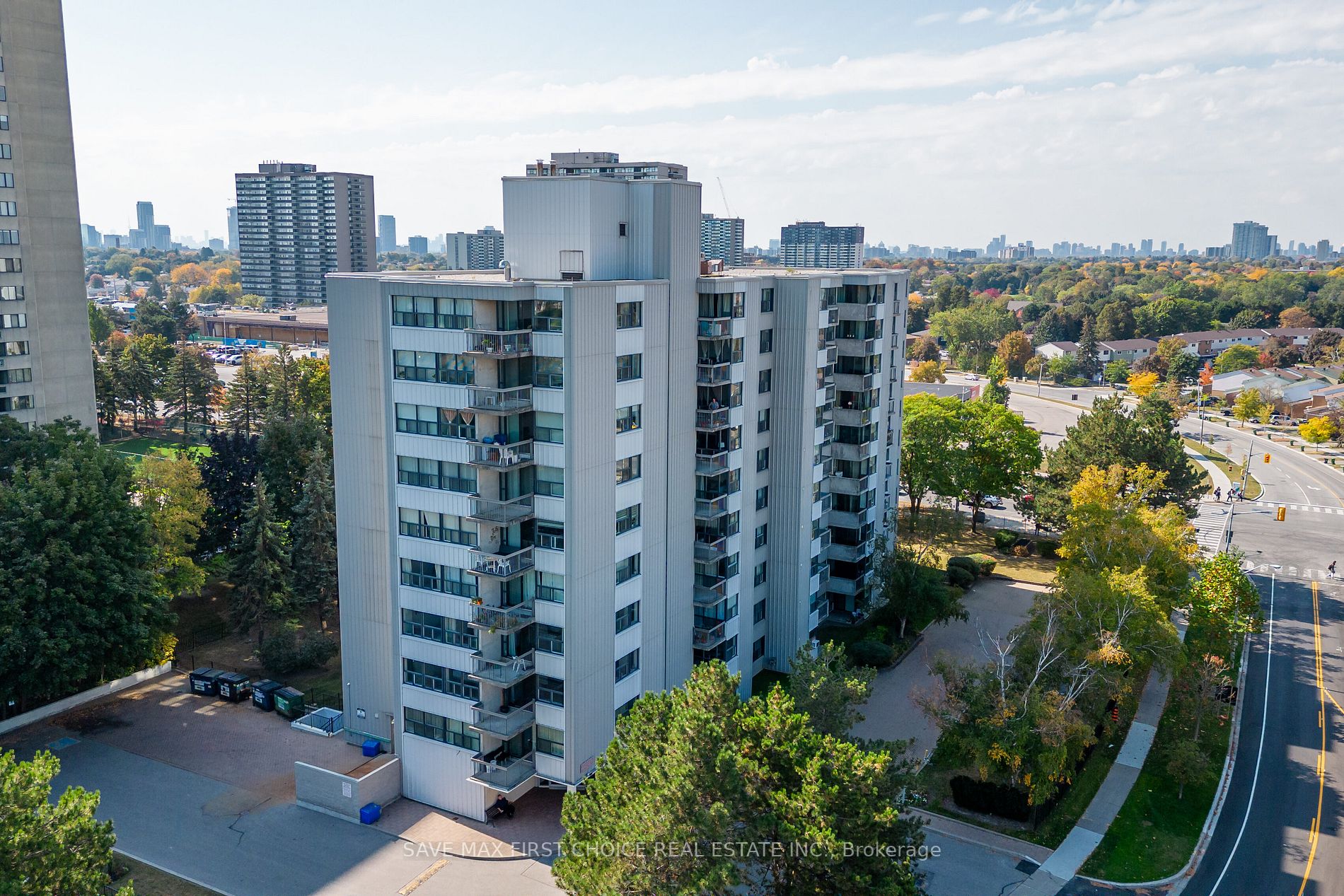 2500 Bridletowne Cir Picture