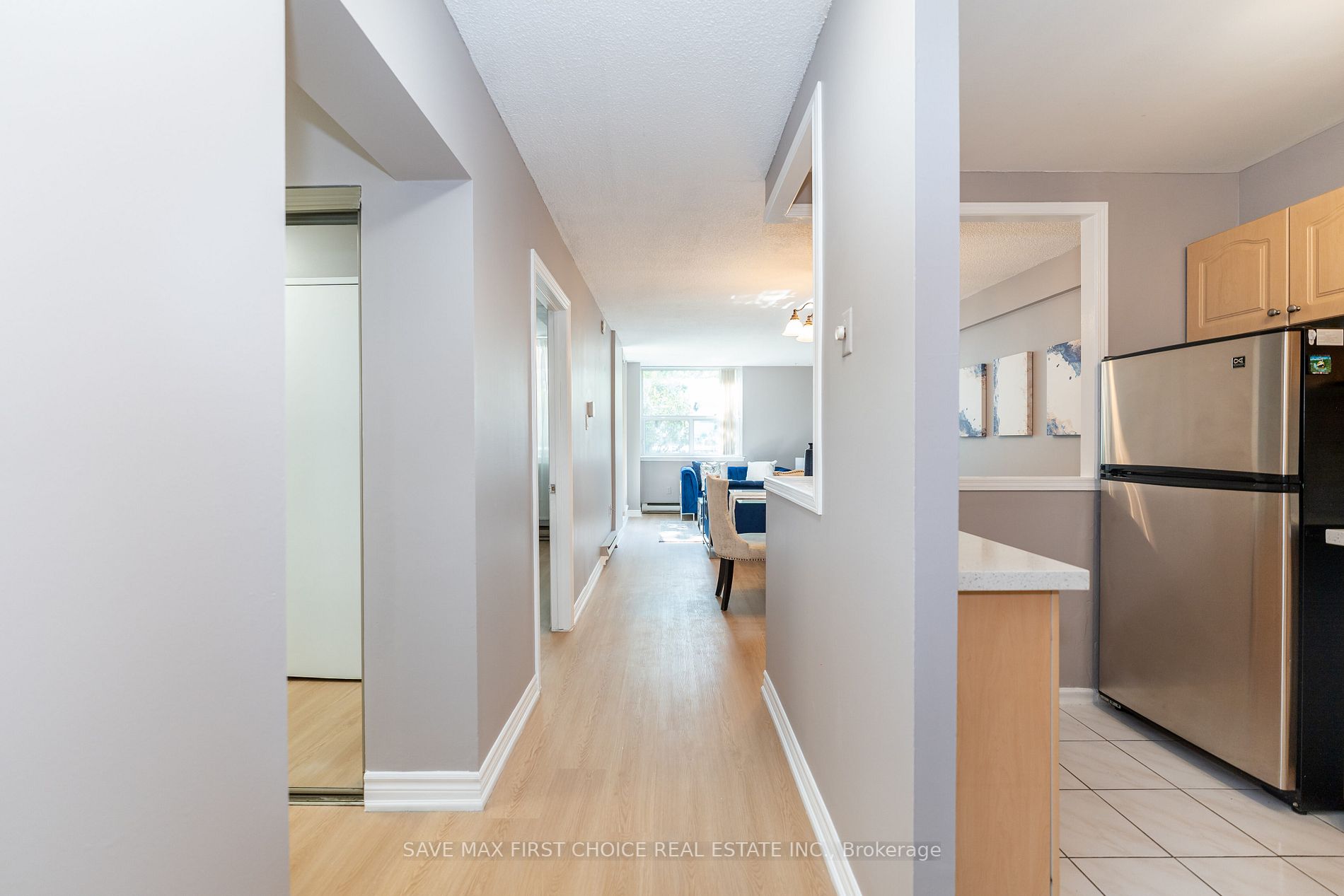 2500 Bridletowne Cir Property Photo 6