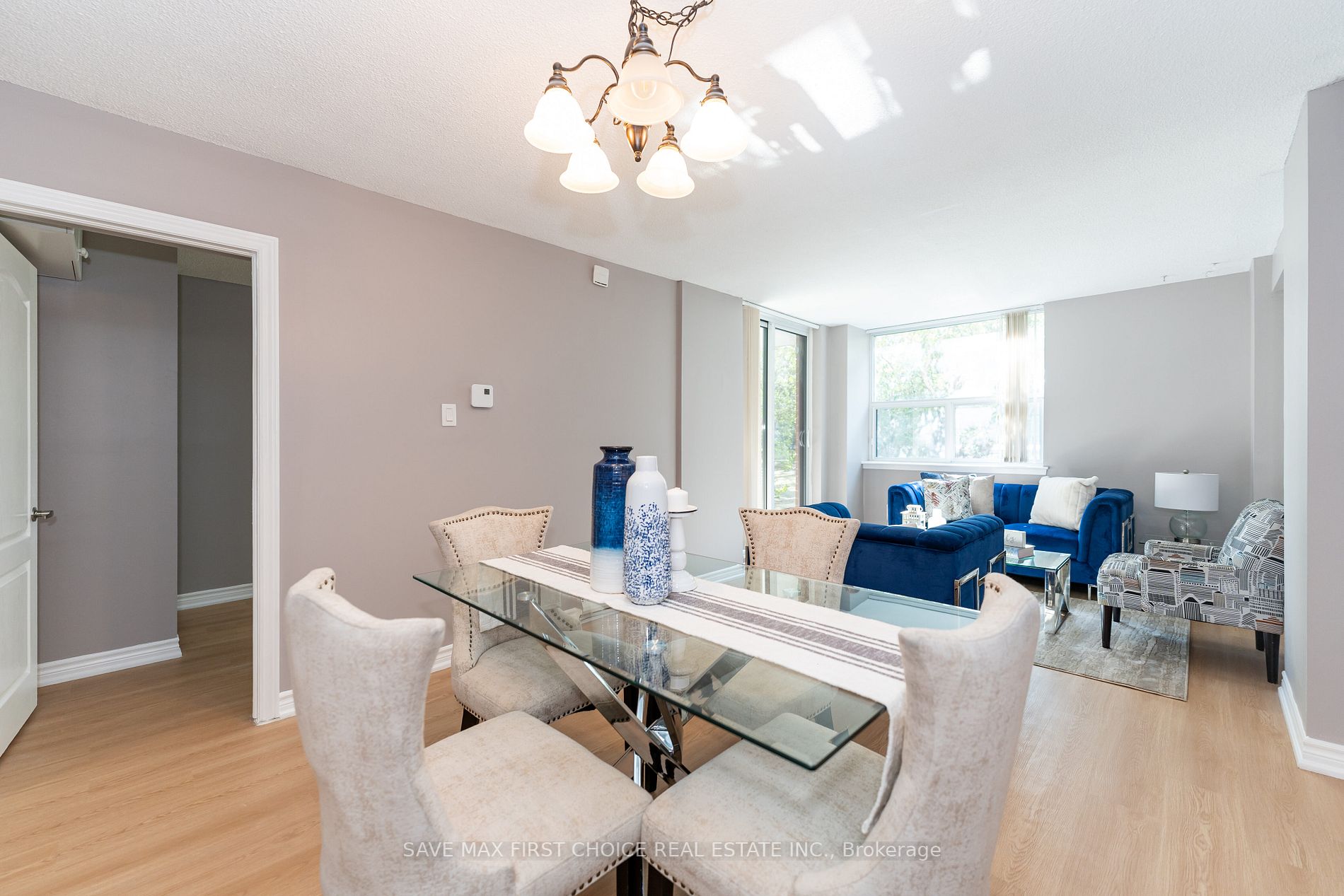 2500 Bridletowne Cir Property Photo 13