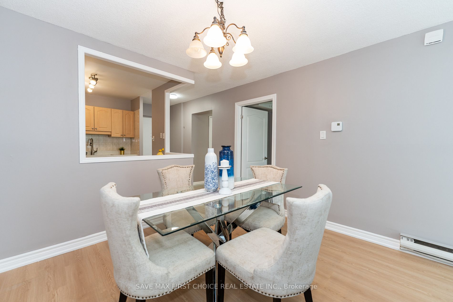 2500 Bridletowne Cir Property Photo 14