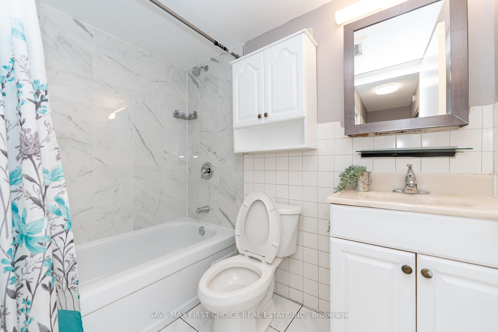 2500 Bridletowne Cir Property Photo 27