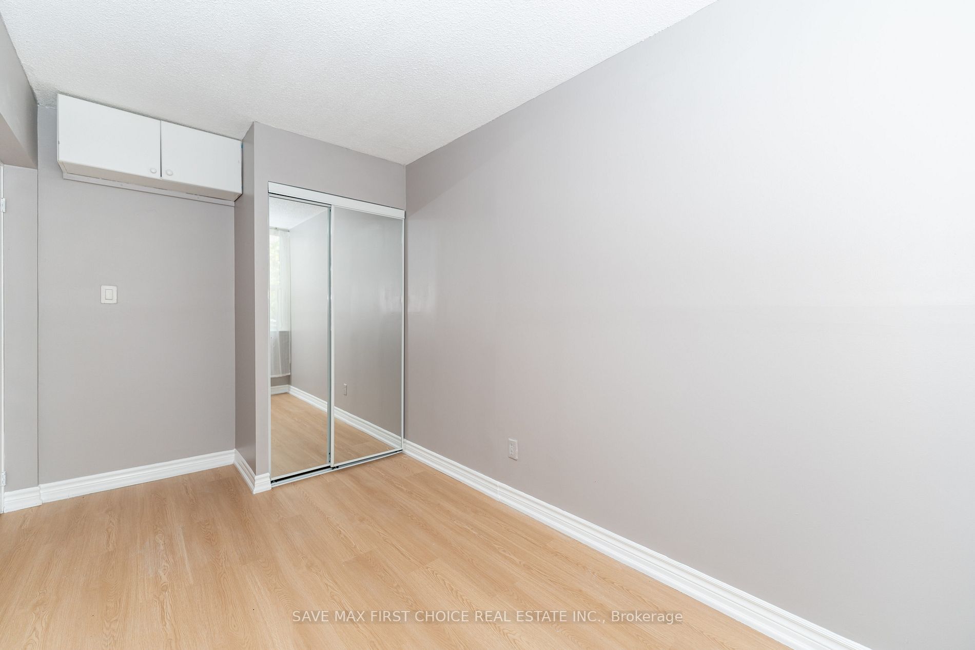 2500 Bridletowne Cir Property Photo 34