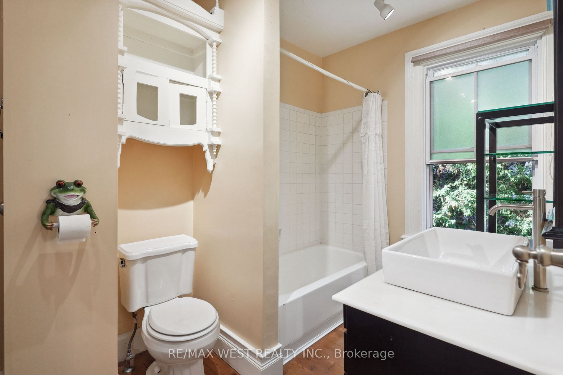 22 Church St N Property Photo 7