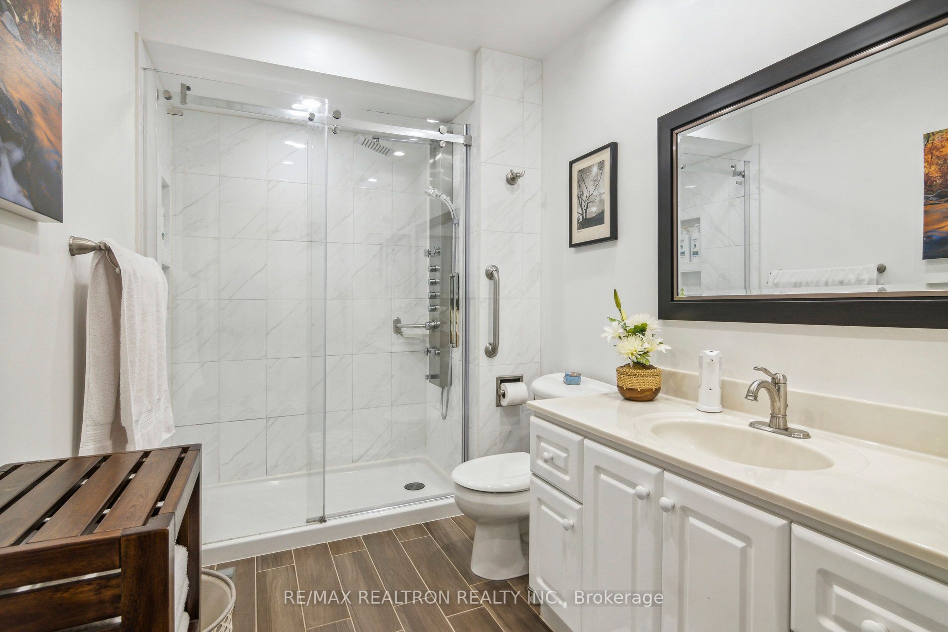 27 Newdawn Cres Property Photo 20