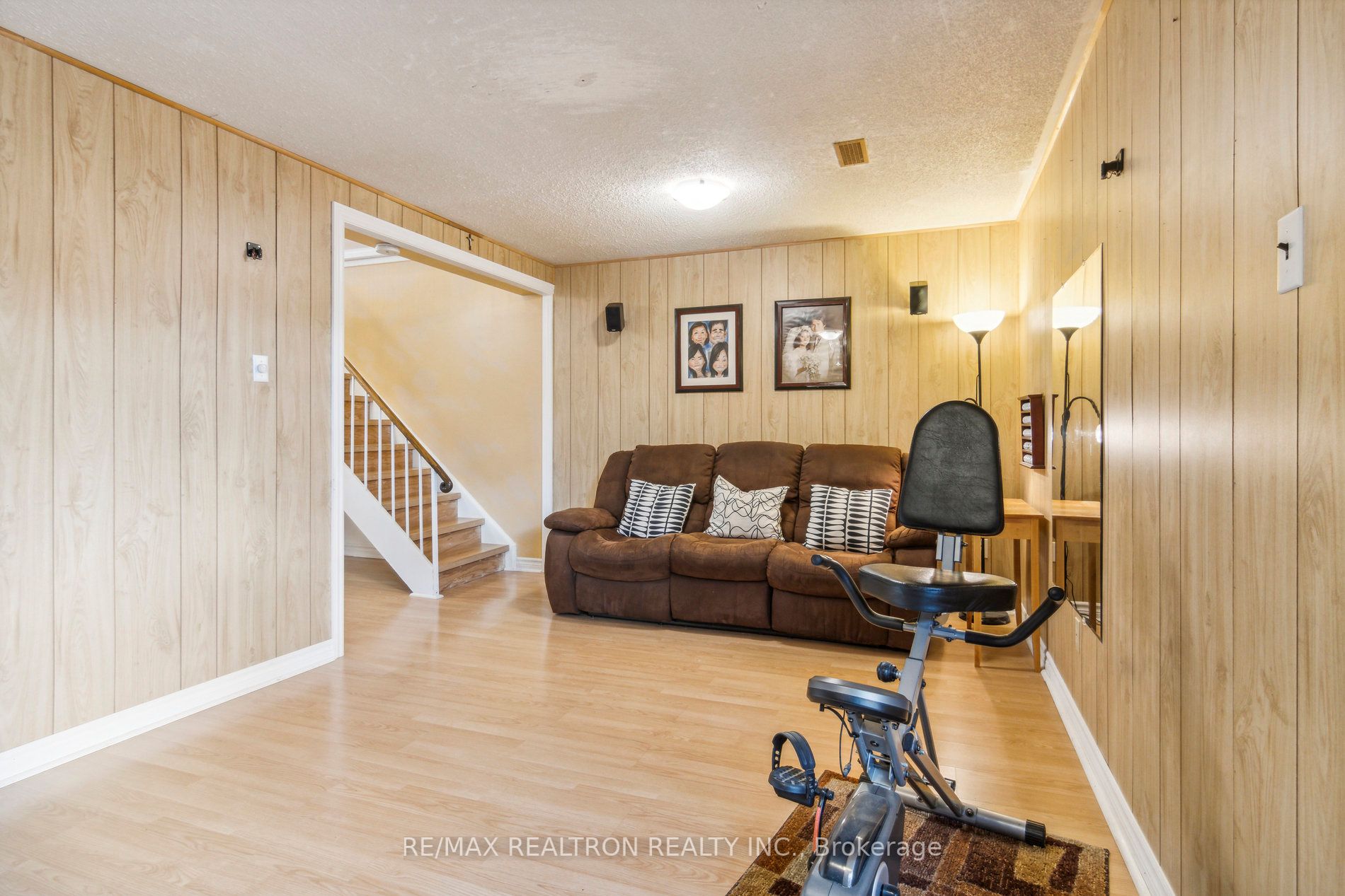27 Newdawn Cres Property Photo 25