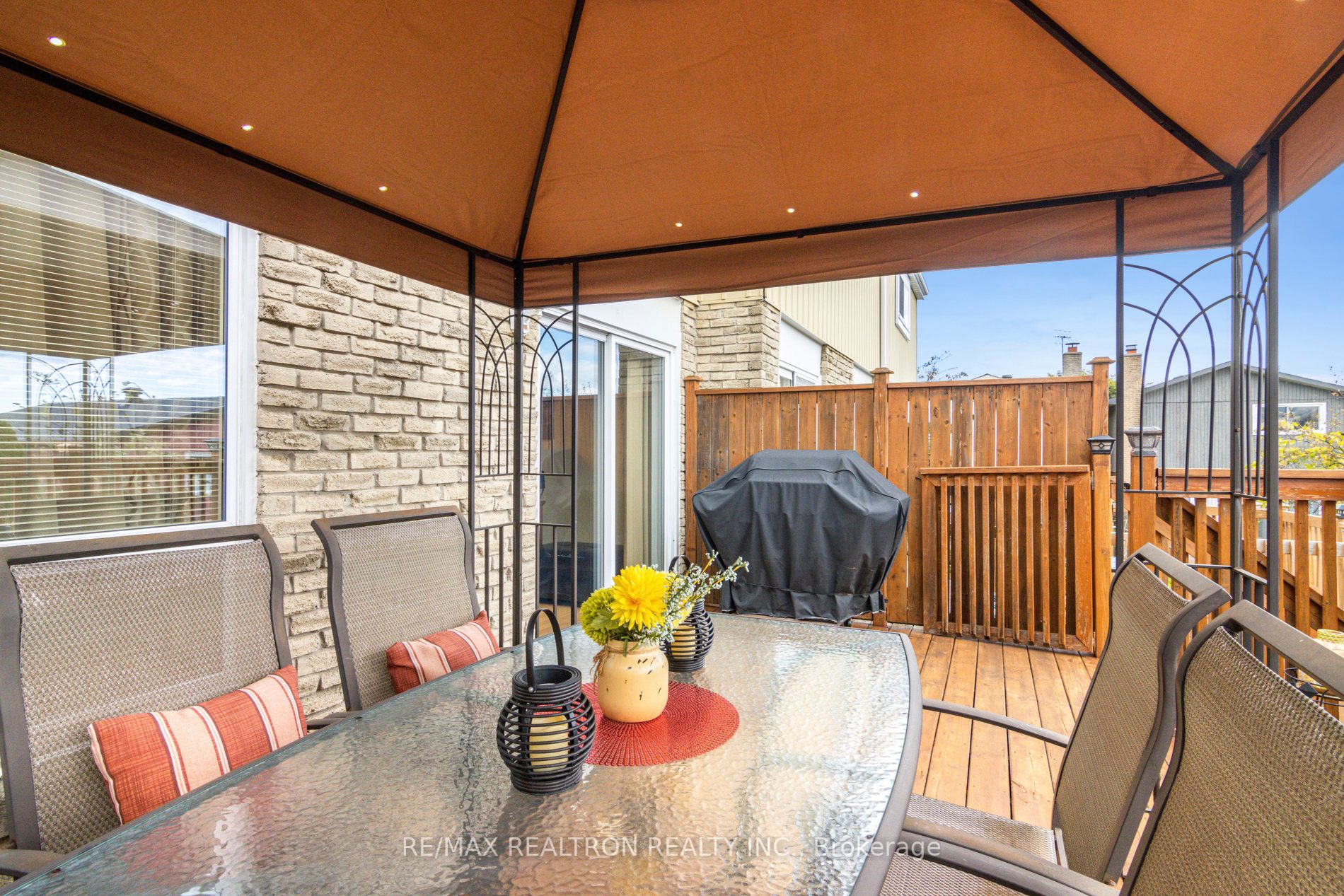 27 Newdawn Cres Property Photo 31