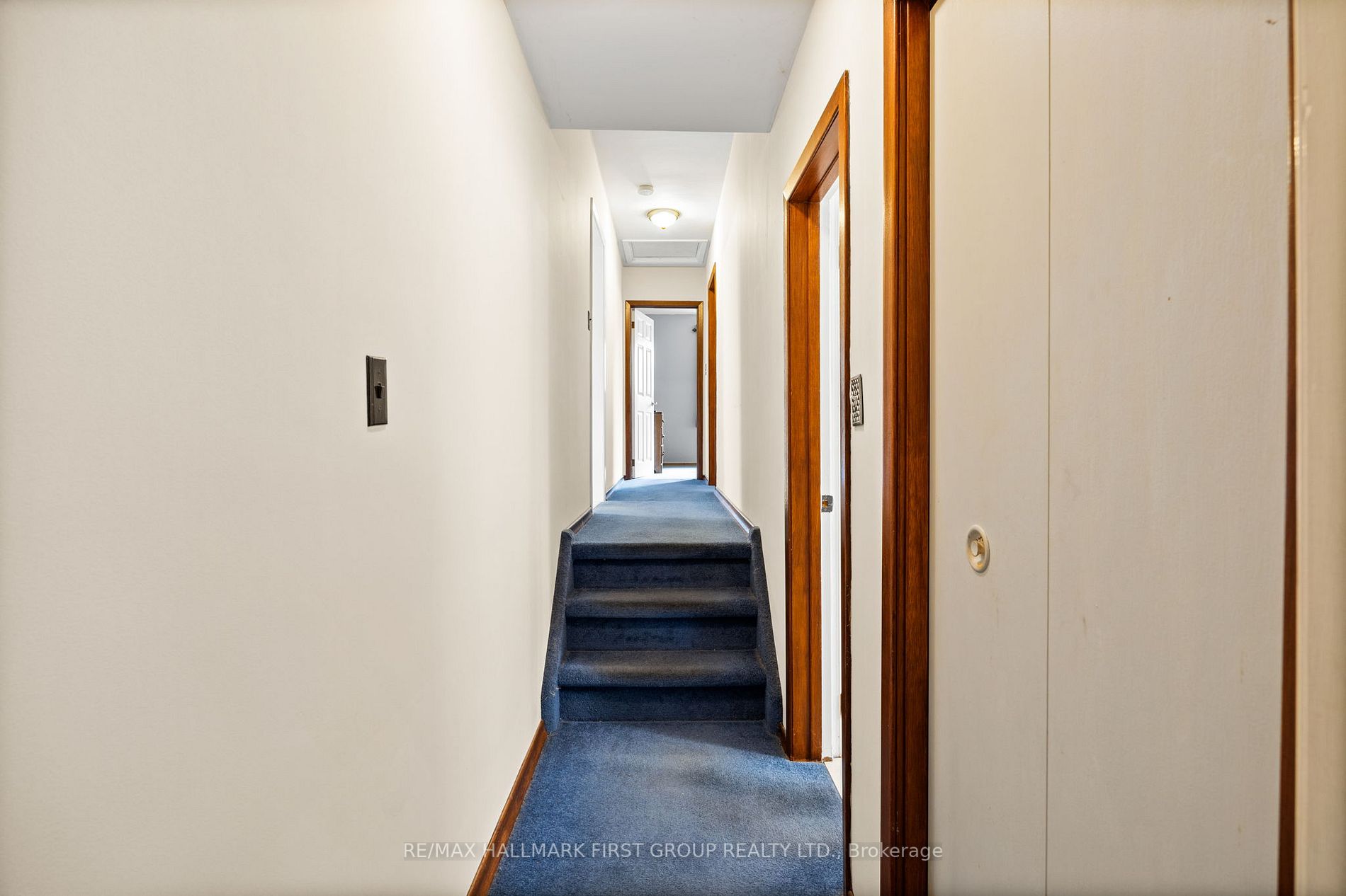 468 Elizabeth St Property Photo 21