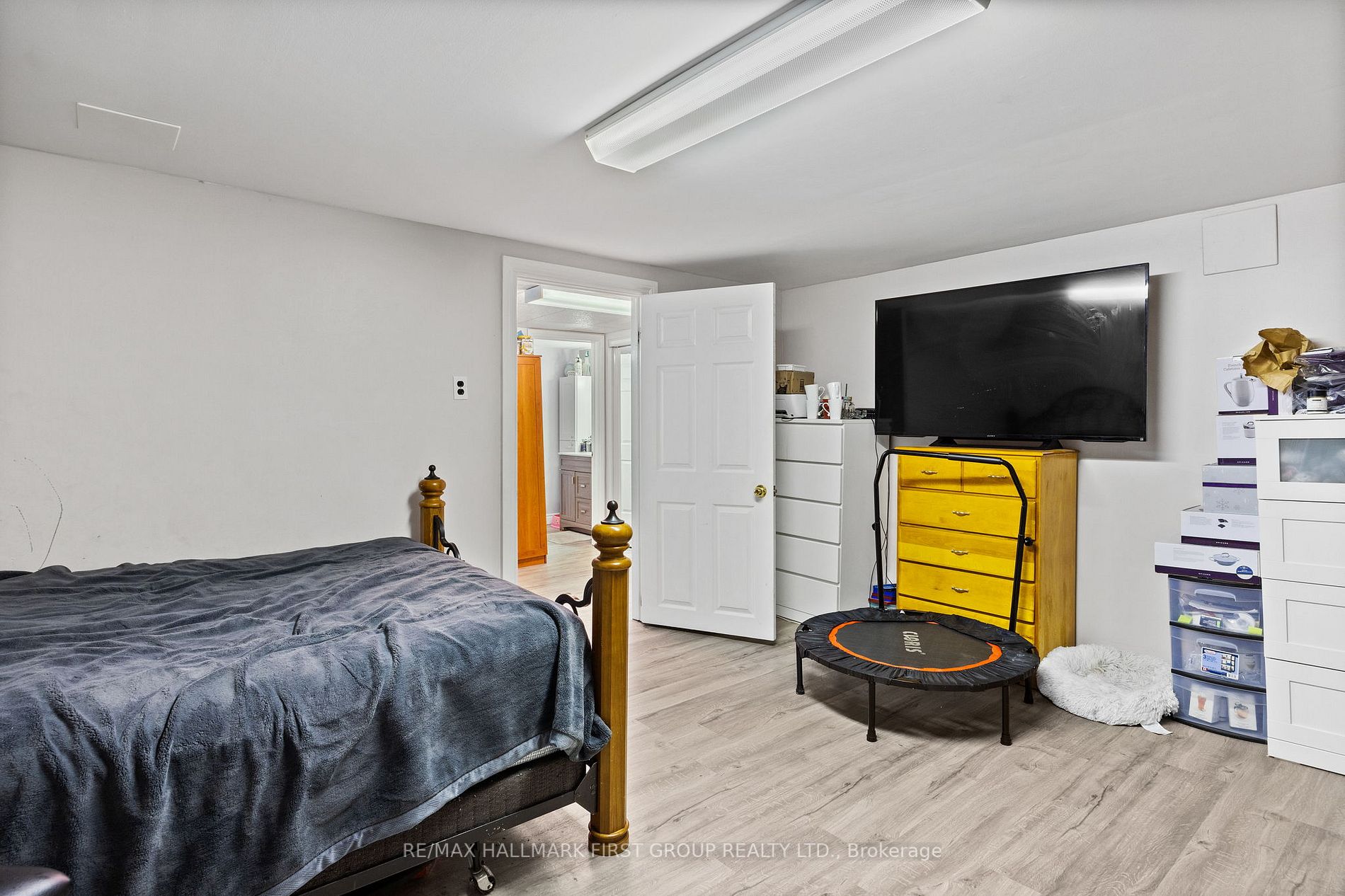 468 Elizabeth St Property Photo 32