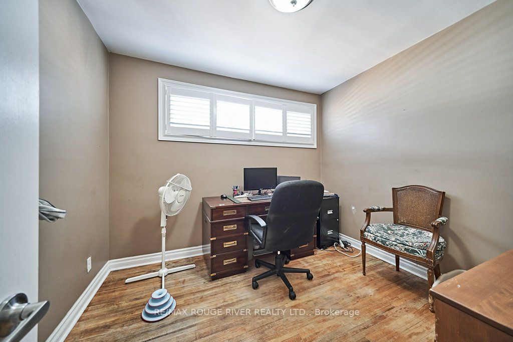 310 Palmerston Ave Property Photo 22