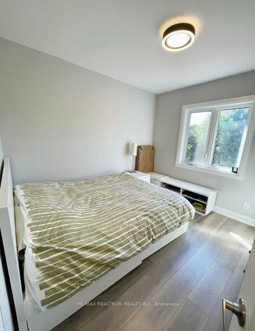 1356 Pape Ave Property Photo 10