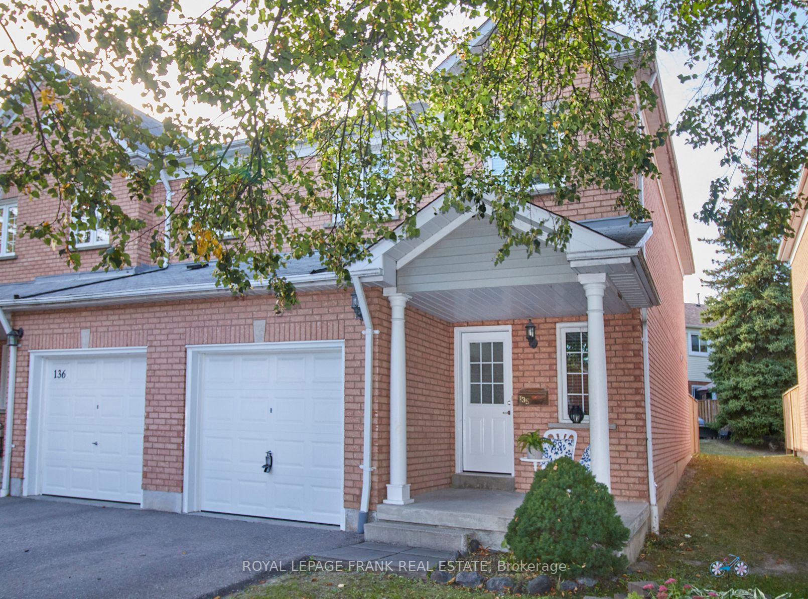 10 Bassett Blvd Picture