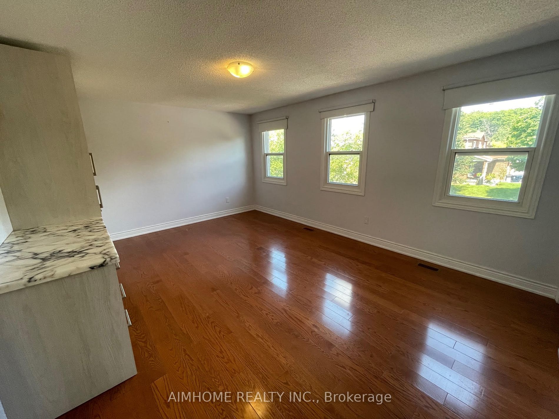 47 Hillfarm Dr Property Photo 11