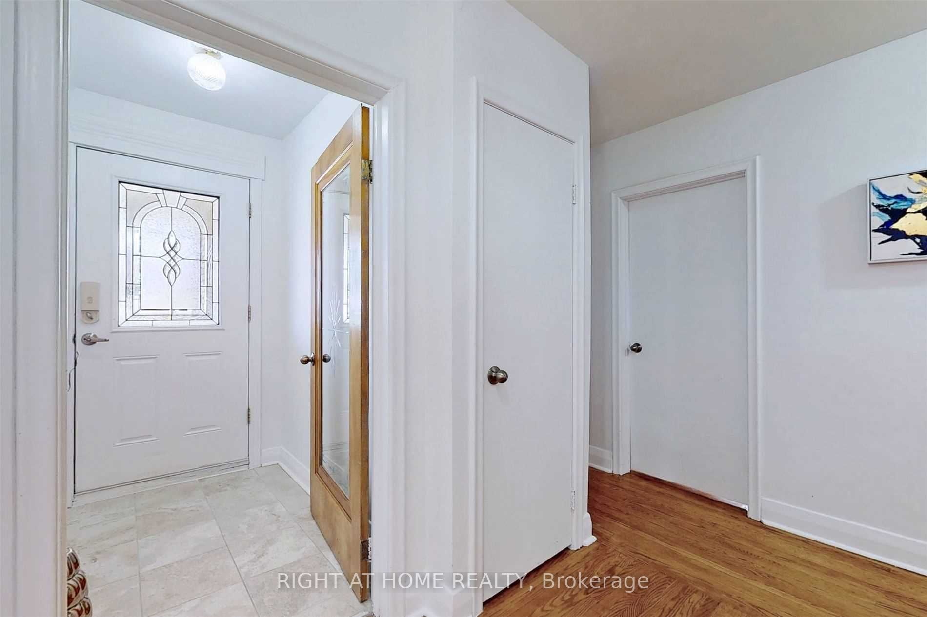 559 Ridgeway Ave Property Photo 5