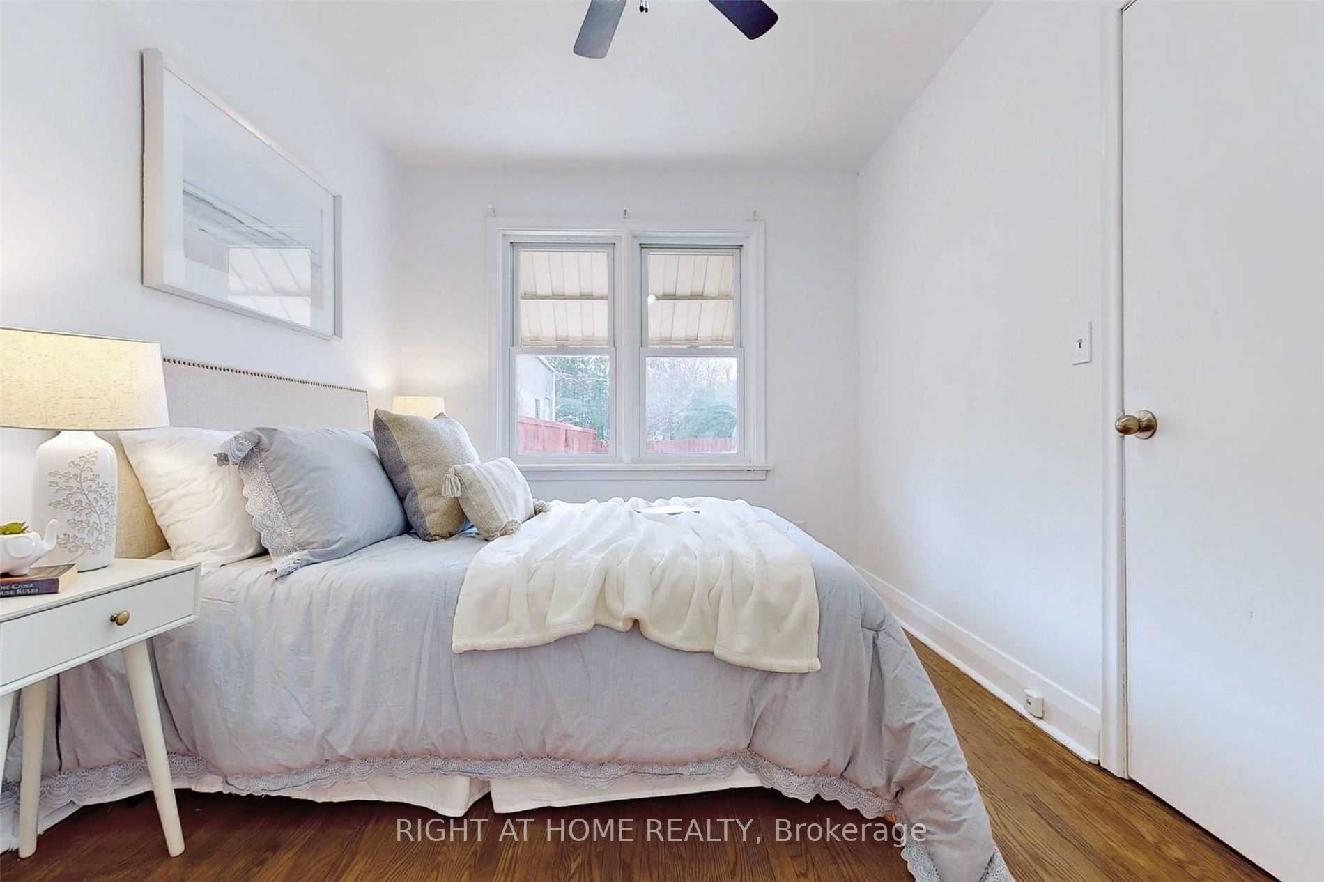 559 Ridgeway Ave Property Photo 15