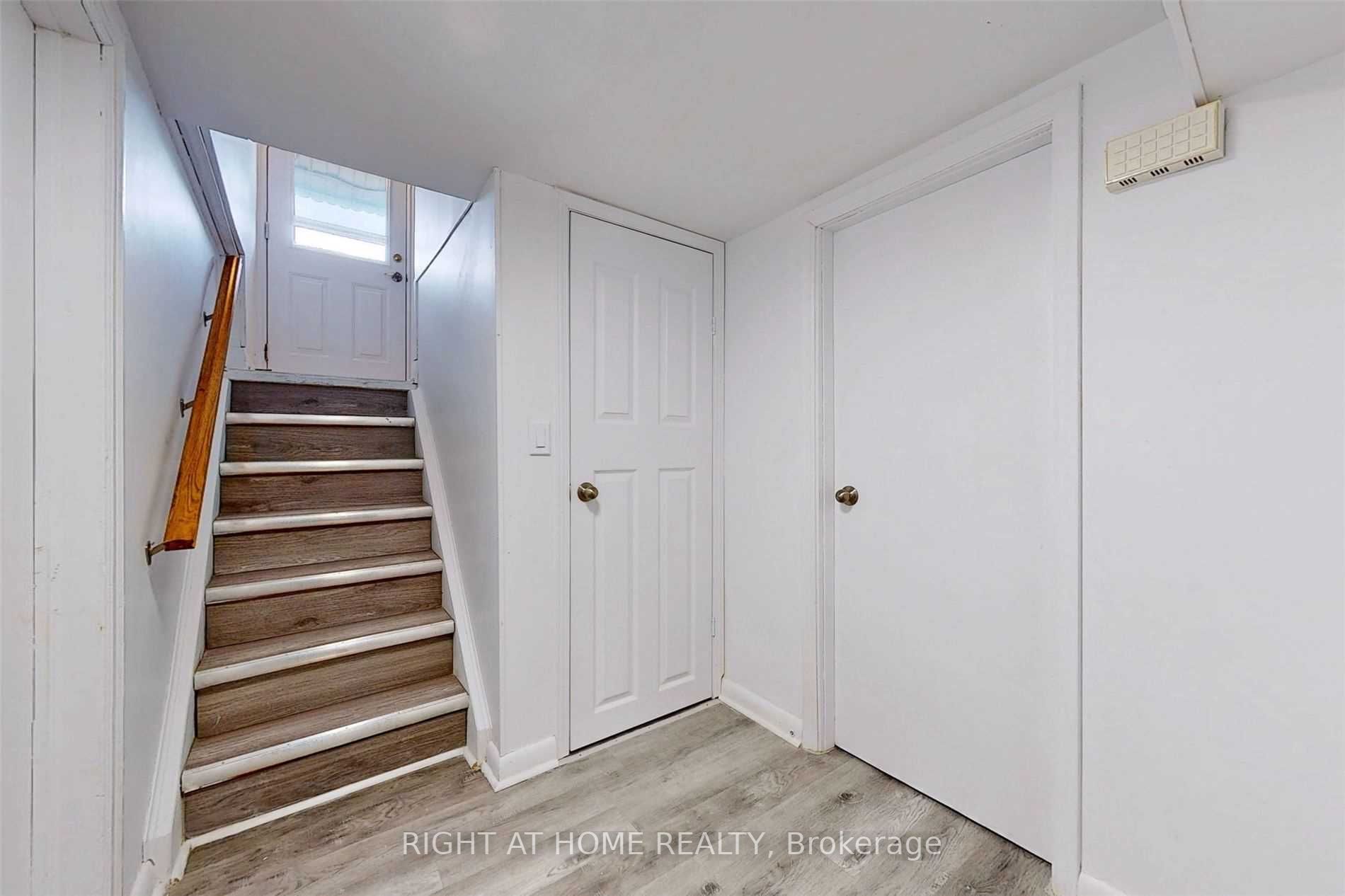 559 Ridgeway Ave Property Photo 19