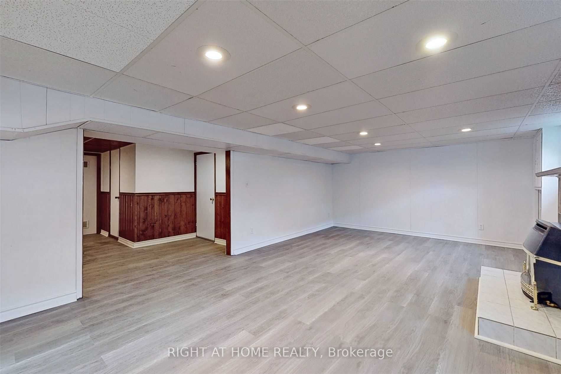 559 Ridgeway Ave Property Photo 21