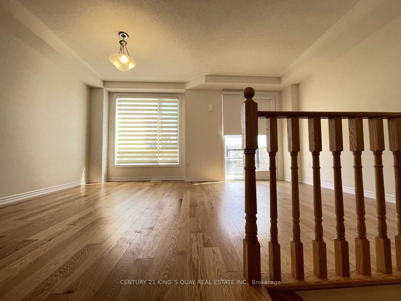 280 Carnwith Dr E Property Photo 19