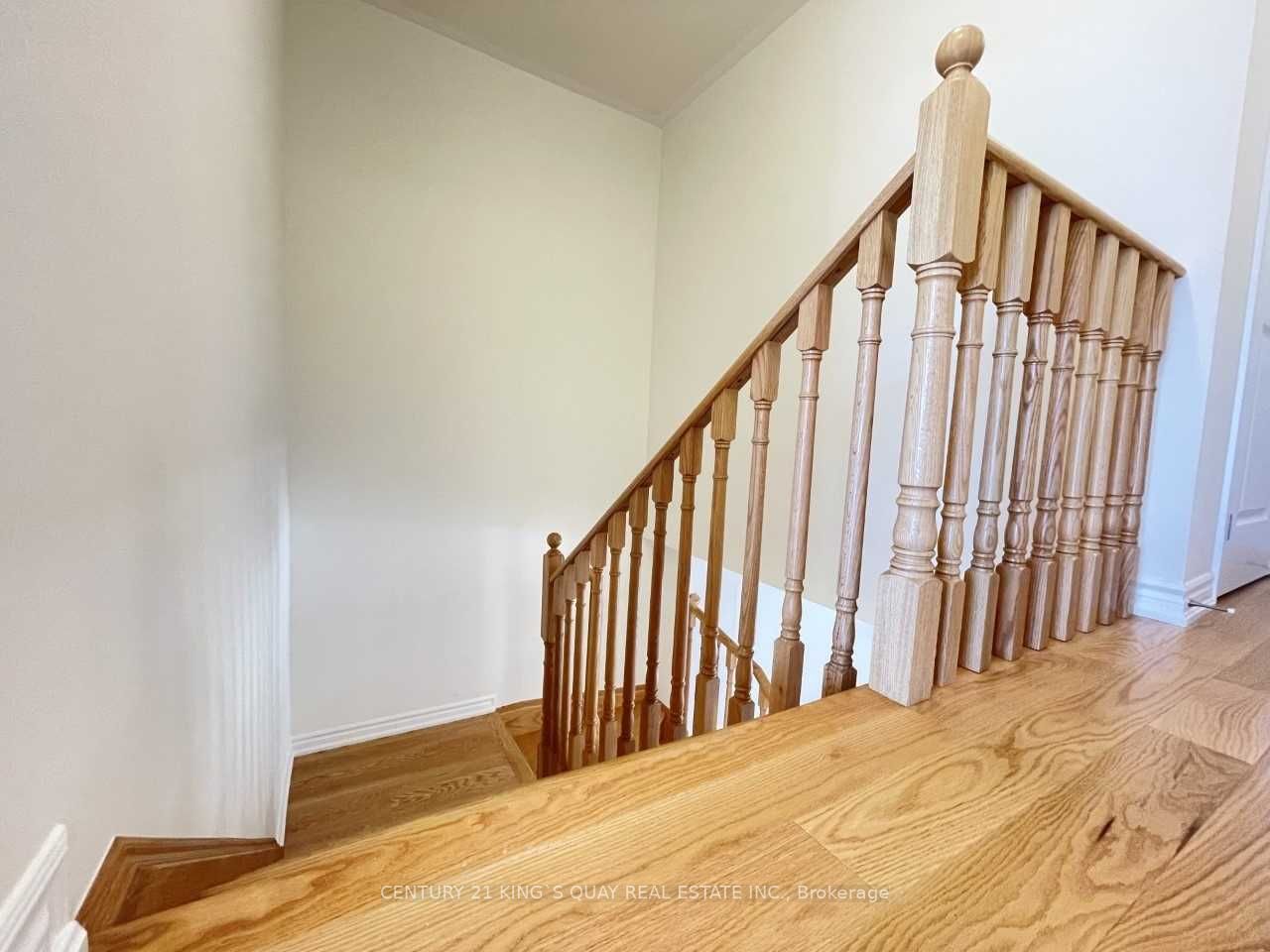 280 Carnwith Dr E Property Photo 21
