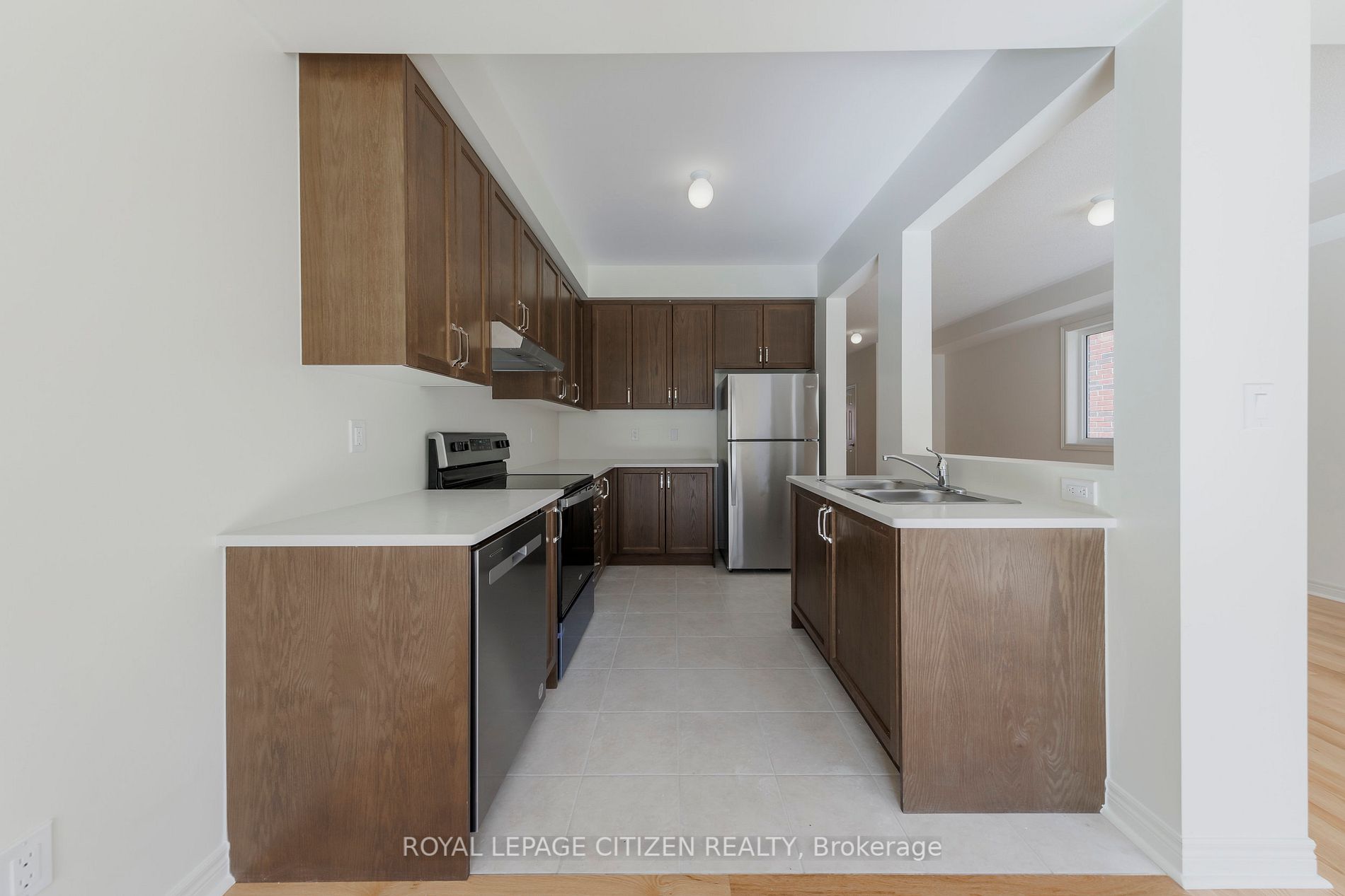 1189 Kettering Dr Property Photo 14