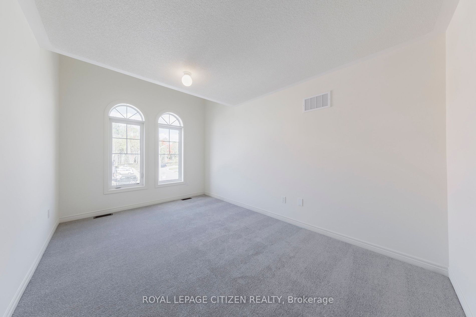 1189 Kettering Dr Property Photo 18