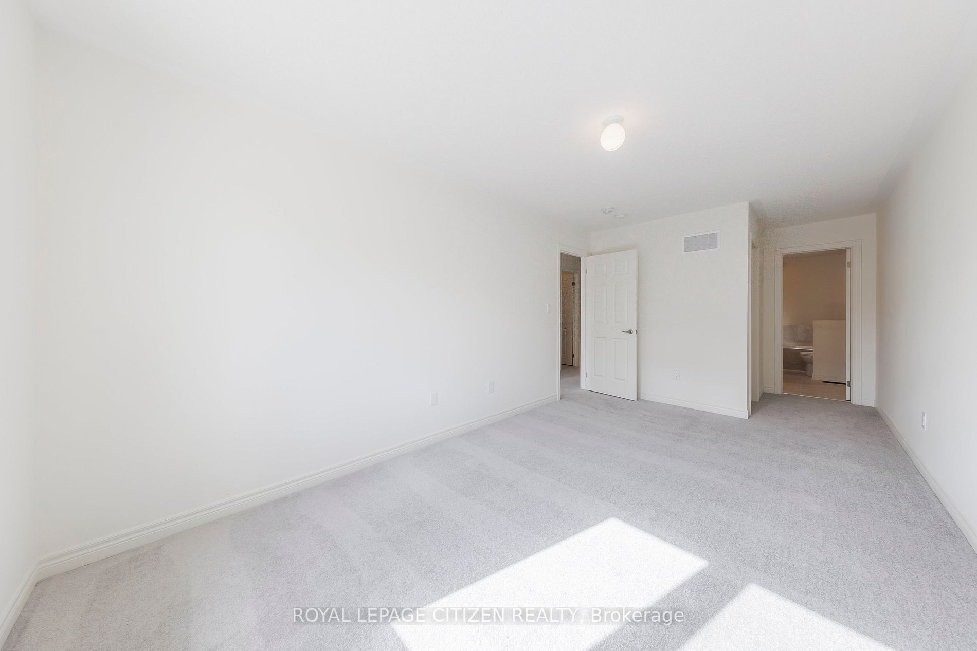 1189 Kettering Dr Property Photo 24