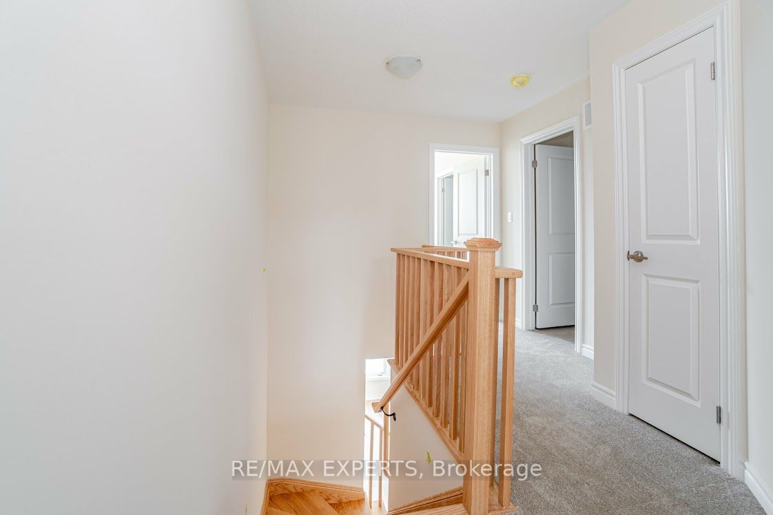 402 Okanagan Path Property Photo 11