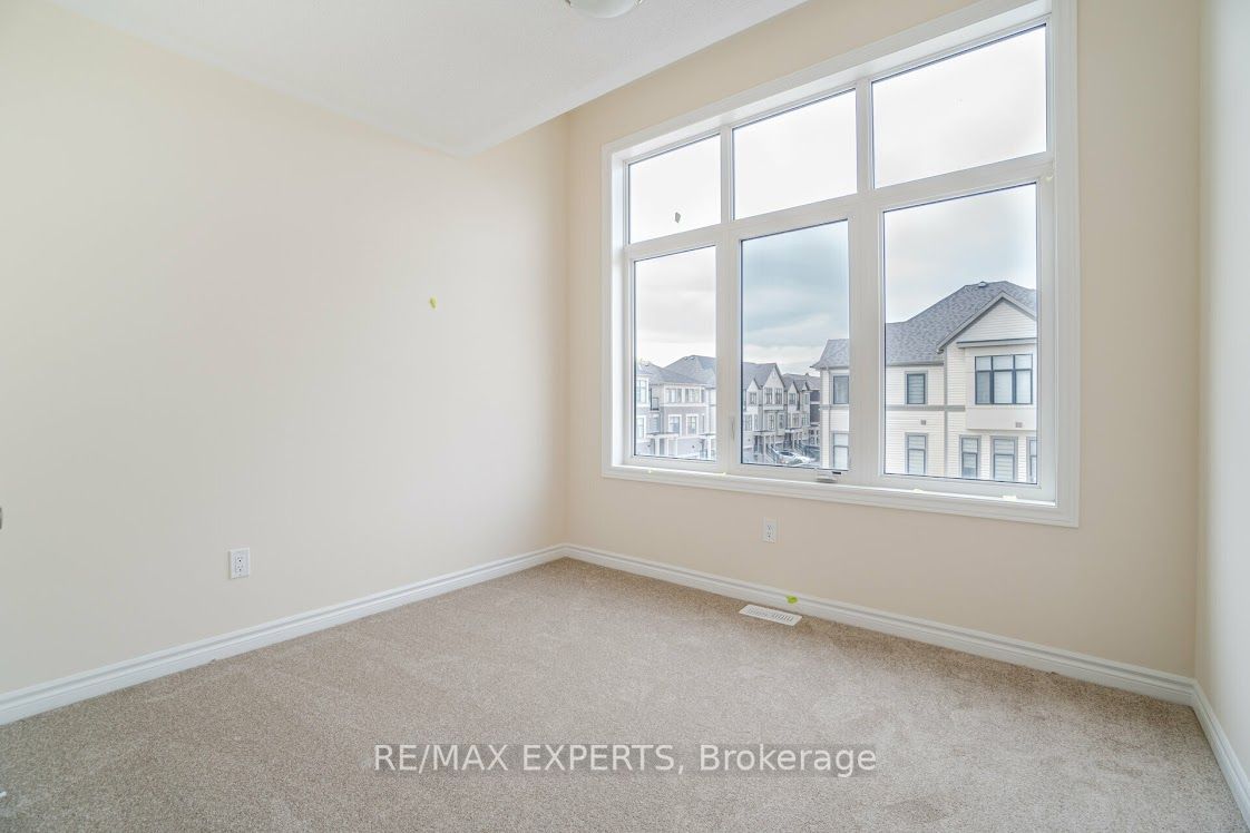 402 Okanagan Path Property Photo 15