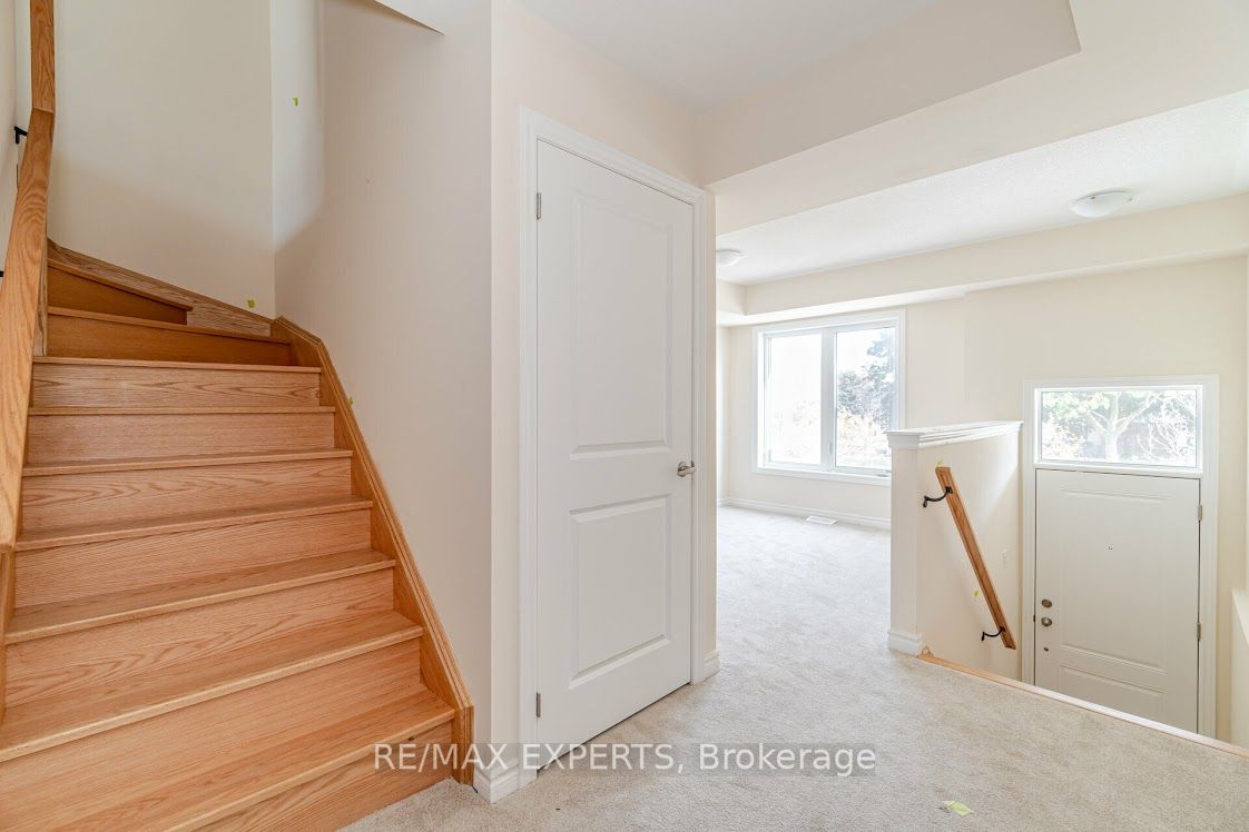 402 Okanagan Path Property Photo 17
