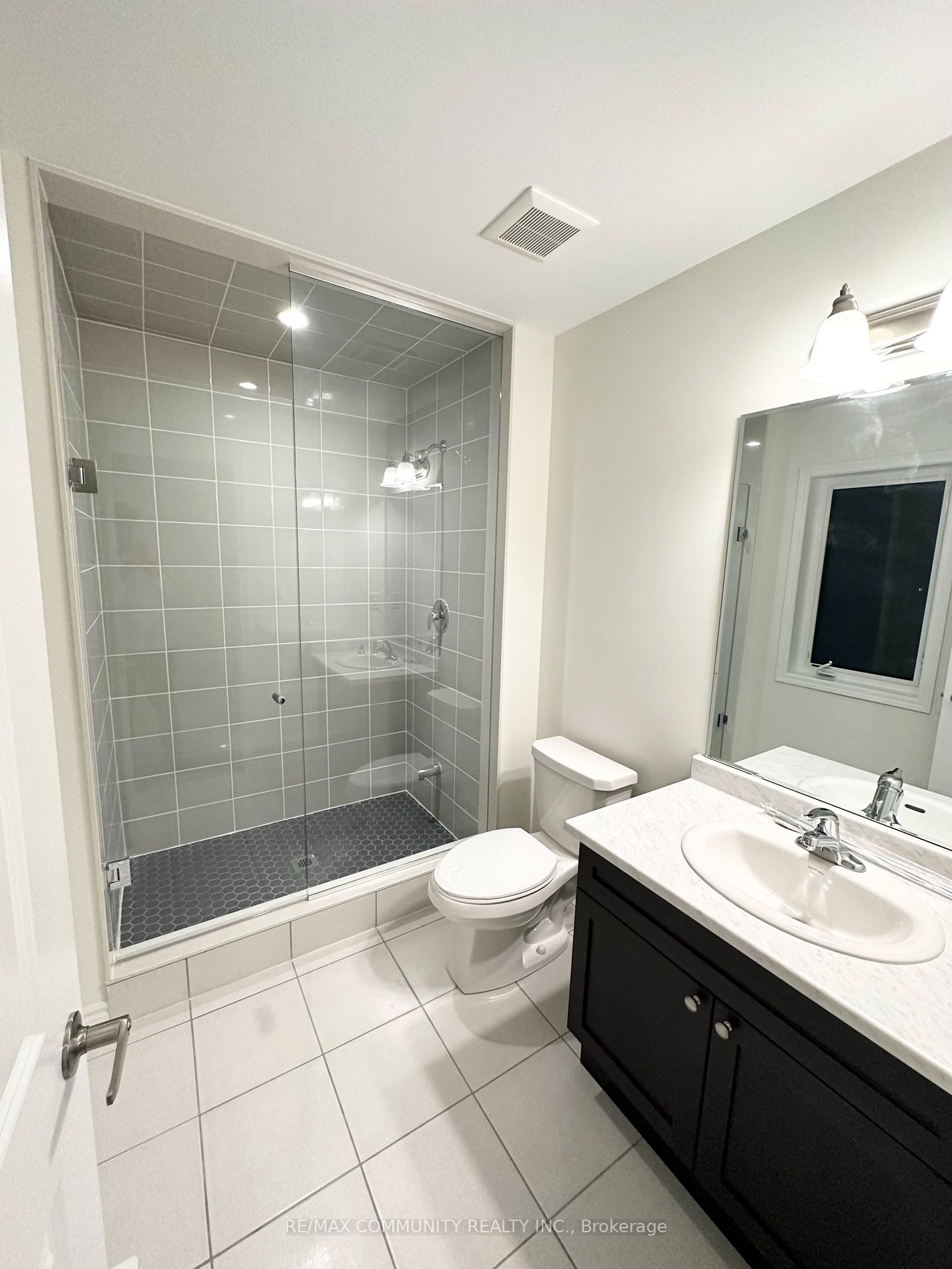 3023 Hollyberry Trl Property Photo 2