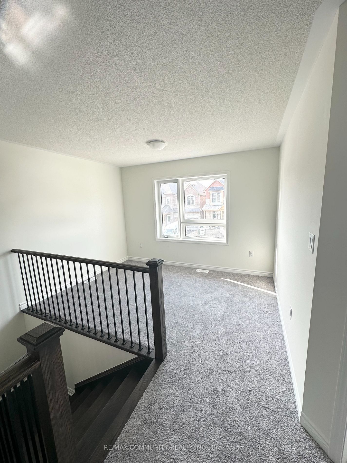 3023 Hollyberry Trl Property Photo 7