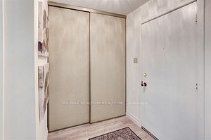 91 Lamoreaux Dr Property Photo 13