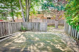 91 Lamoreaux Dr Property Photo 29