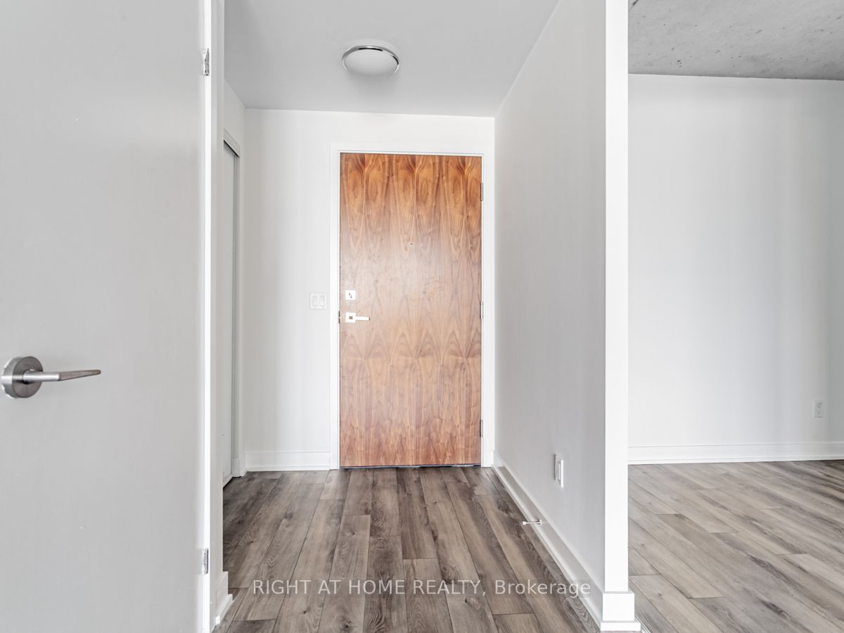 30 Baseball Pl 27 Property Photo 6