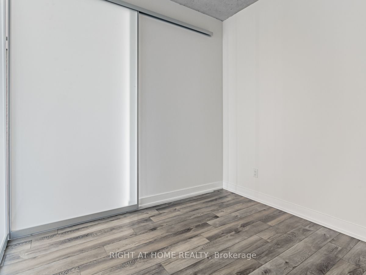 30 Baseball Pl 27 Property Photo 8