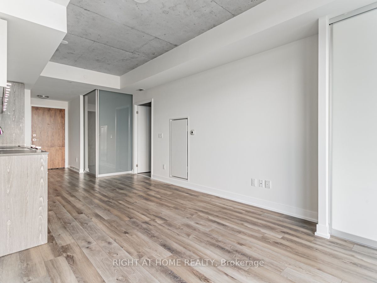 30 Baseball Pl 27 Property Photo 16