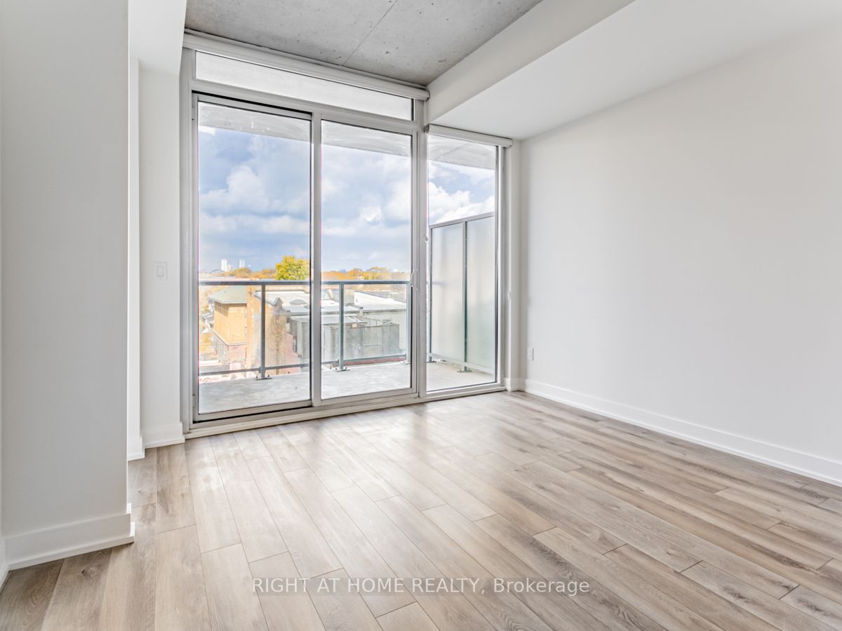 30 Baseball Pl 27 Property Photo 17