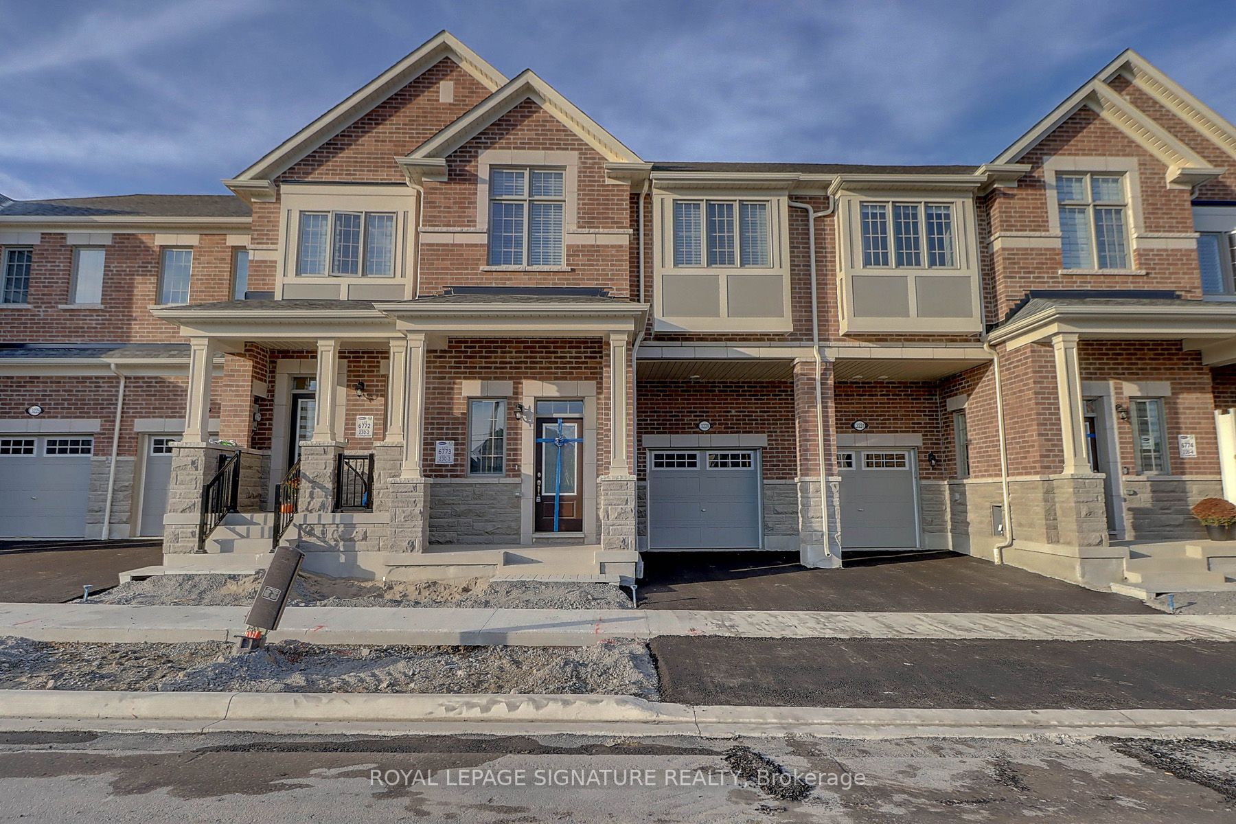 3229 Chimney Swift Cres Property Photo 1
