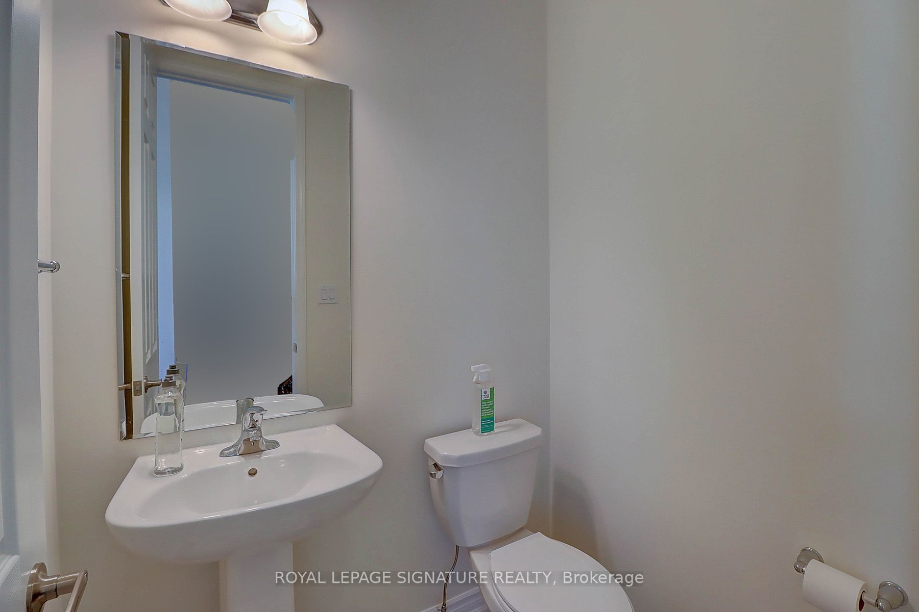 3229 Chimney Swift Cres Property Photo 6